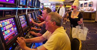 au777